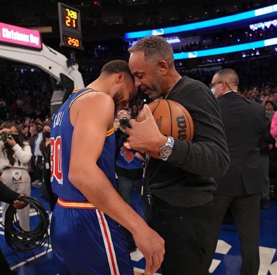 更偏重防守 更偏重防守